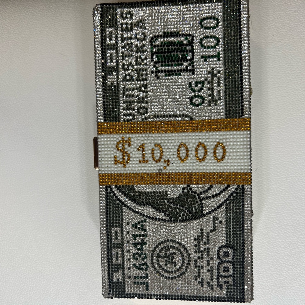 Akira , 10,000 money purse